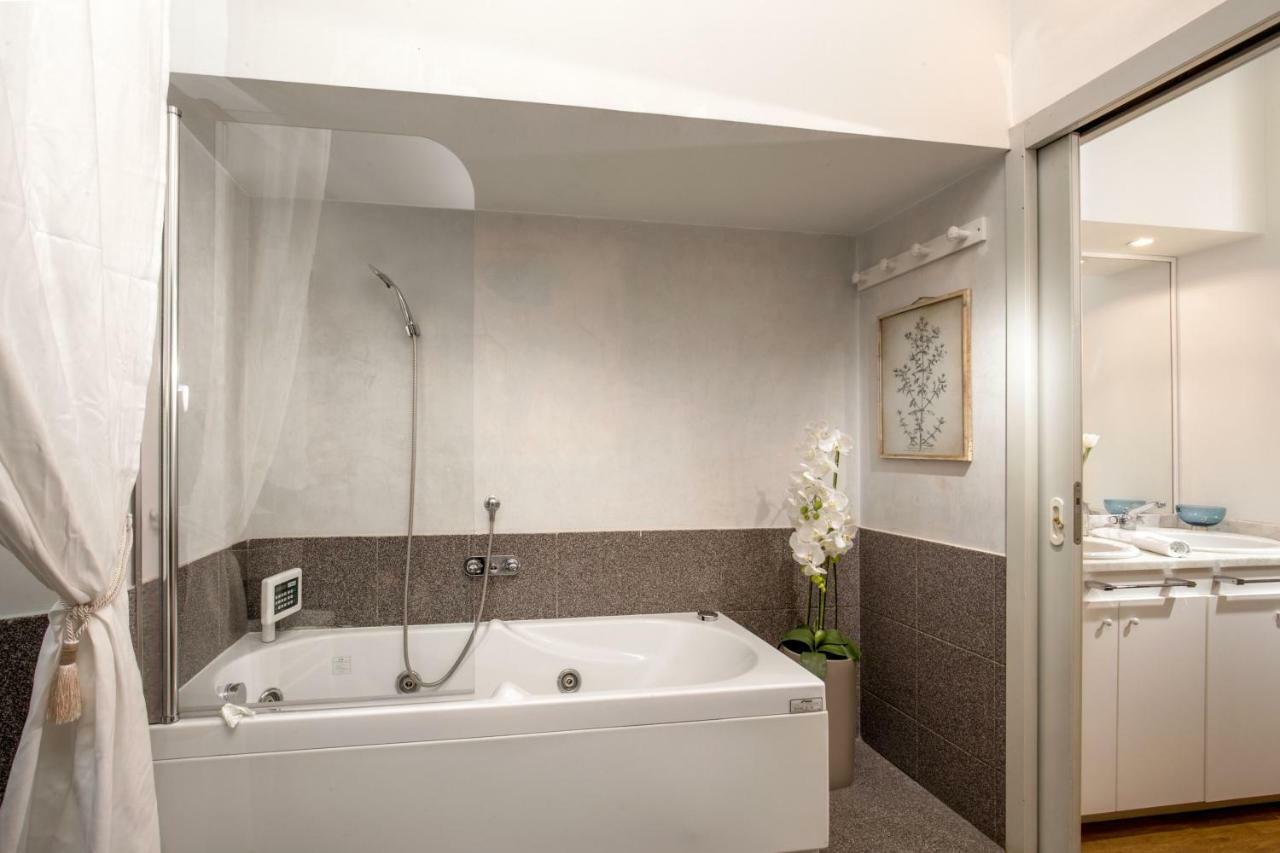 Daplace - Renzo Apartment Милан Экстерьер фото